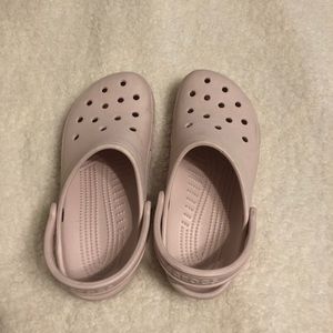 crocs